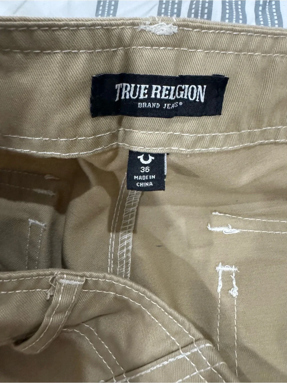 Men's True Religion Khaki Cargo Pants Size 36